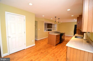 1501 Kingsway Dr, Gambrills, MD 21054 - photo 6