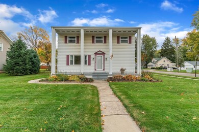 03-4385 Holt Rd.-WindowStill-Real-E