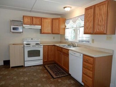 265 W River St, Orange, MA 01364 - photo 7