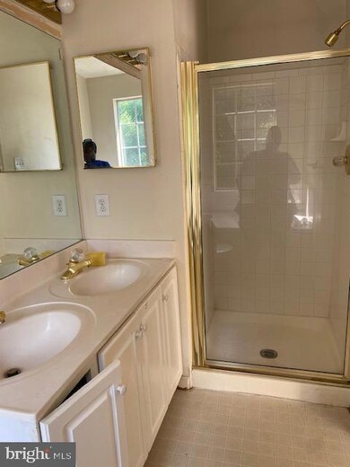 1829 Staley Manor Dr, Silver Spring, MD 20904 - photo 4