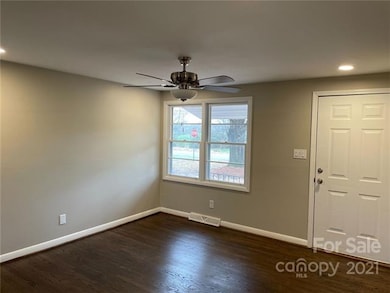 504 W Phifer St, Marshville, NC 28103 - photo 2