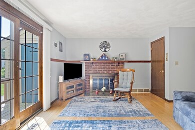 109 Apache Way, Tewksbury, MA 01876 - photo 4