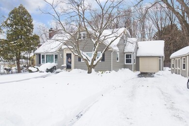 4 Crestwood St, Holyoke, MA 01040 - photo 2