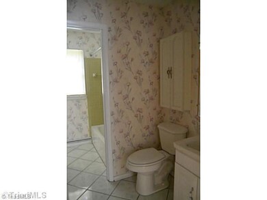 5204 Grandover Pkwy, Greensboro, NC 27407 - photo 7