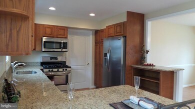 4106 Crosswick Turn, Bowie, MD 20715 - photo 3