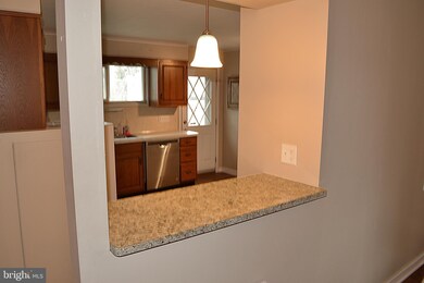 705 Las Vegas Dr, Temple, PA 19560 - photo 5