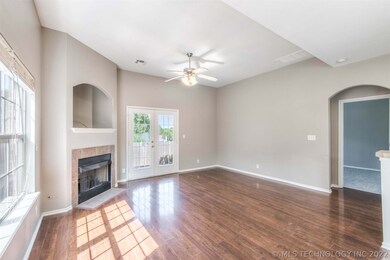 11118 S Cedar St, Jenks, OK 74037 - photo 6