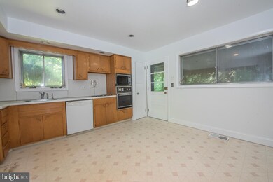 1305 N Woodbine Ave, Penn Valley, PA 19072 - photo 6