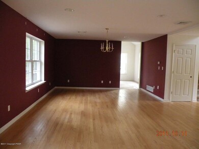 425 Beech Ridge Dr, Pocono Summit, PA 18346 - photo 3