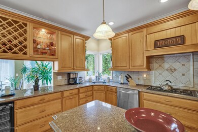 10 Wallace Ave, Oakhurst, NJ 07755 - photo 4