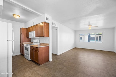 1518 W Colter St unit 9, Phoenix, AZ 85015 - photo 6