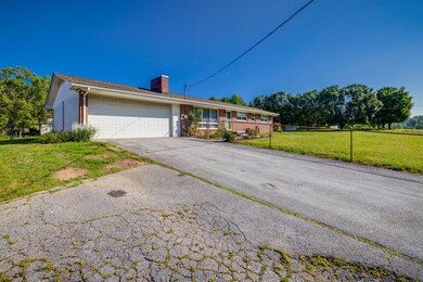 105 Horton Hwy, Fall Branch, TN 37656 - photo 3