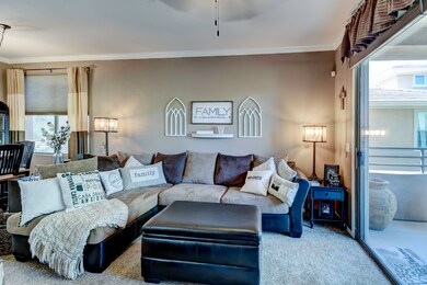 Edge_LIving1
