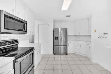 1637 SW 156th Ave, Pembroke Pines, FL 33027 - photo 6