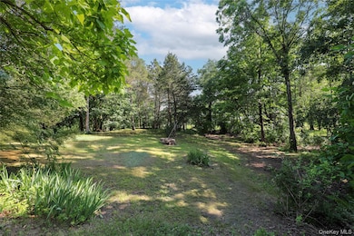 17 Cedar Dr, Lake Katrine, NY 12449 - photo 5