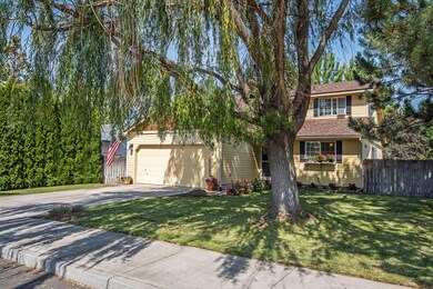 20822 Cassin Dr, Bend, OR 97701 - photo 2