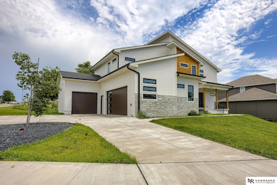 8215 N 166th St, Bennington, NE 68007 - photo 4