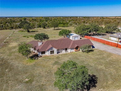 407 Raymond Rd, La Grange, TX 78945 - photo 5