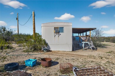 18310 U S 93, Wikieup, AZ 85360 - photo 6