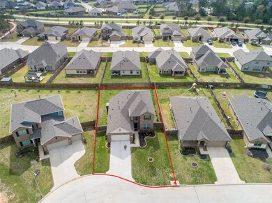 546 High Holly Cir, Magnolia, TX 77354 - photo 2