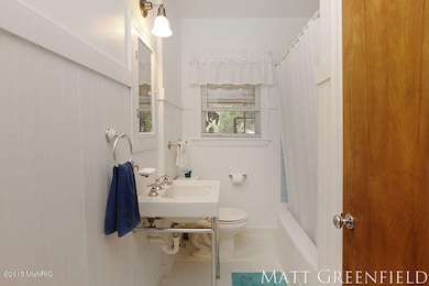 1815 Diamond Ave NE, Grand Rapids, MI 49505 - photo 7