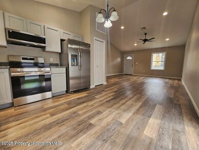 551 Back St, Scranton, PA 18504 - photo 5