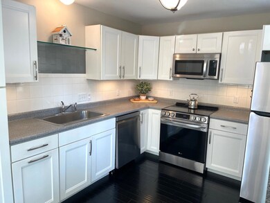 1 Dismukes St, Kittery, ME 03904 - photo 4