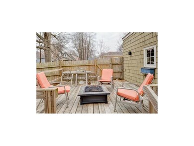 Perfect deck for entertaining, fenced yard on corn