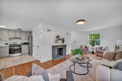 6959 Mill Rd, Brecksville, OH 44141 - photo 7