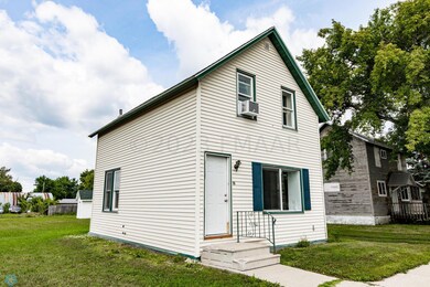Front/Side Exterior