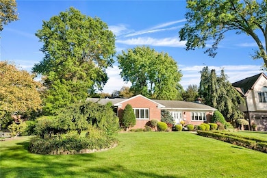 125 Bertha Place, Staten Island, NY 10301 - photo 3