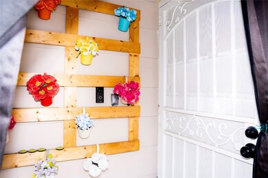 7605 Dyer St, Houston, TX 77088 - photo 3