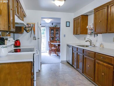 1421 NE Olvera Ct, Gresham, OR 97030 - photo 4