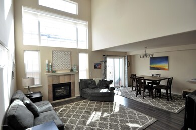 Gorgeous light and vaulted ceilings