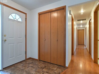 Entrance/Foyer
