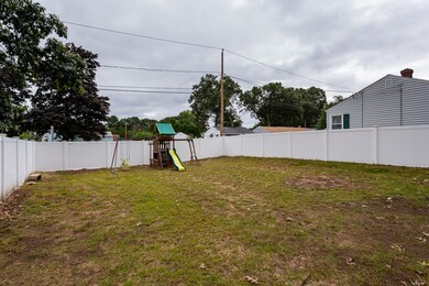 675 Pendleton Ave, Chicopee, MA 01020 - photo 6