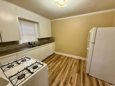 215 7th St, Hot Springs National Park, AR 71913 - photo 7