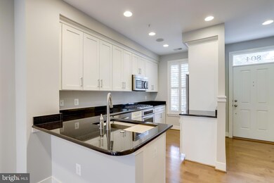 804 Montgomery St, Alexandria, VA 22314 - photo 6