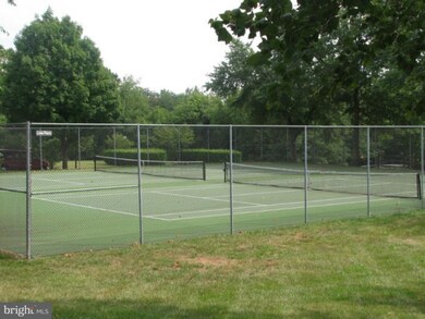 15625 Ambiance Dr, North Potomac, MD 20878 - photo 6