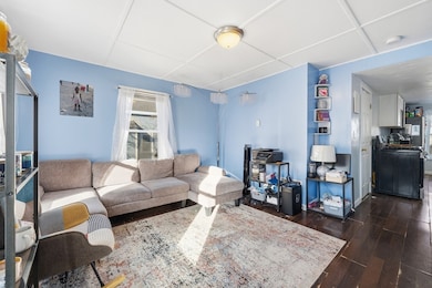 52 Carpenter St, Attleboro, MA 02703 - photo 2