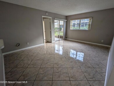 1609 Sunny Brook Ln NE unit E104, Palm Bay, FL 32905 - photo 3