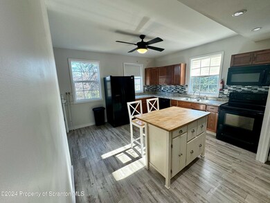 156 5th St unit L 9, Mayfield, PA 18433 - photo 6