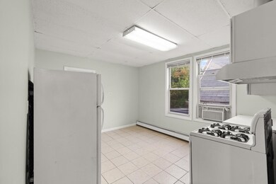32 E 47th St unit 4, Bayonne, NJ 07002 - photo 4