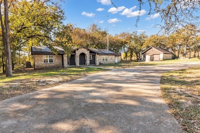 161 Cochran Rd, Weatherford, TX 76085 - photo 6