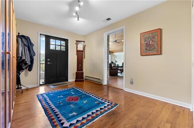 1711 Linda Ln, Allentown, PA 18103 - photo 5