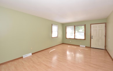1418 Bryn Mawr Ave, Mount Pleasant, WI 53403 - photo 2