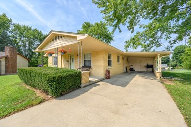 3034 Fairlawn Ct, Columbus, IN 47203 - photo 2