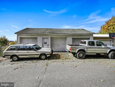 39 & 41 Walnut St, Middleport, PA 17953 - photo 5