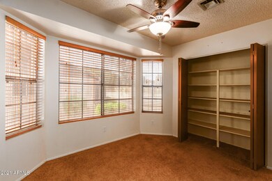 Bay window in eating area & large pantry