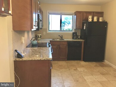 2119 Old Landing Way unit 16, Woodbridge, VA 22191 - photo 7